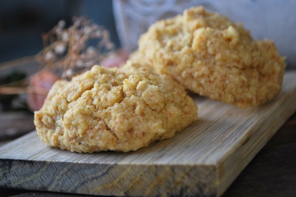 Kardemummascones - Baka Sockerfritt