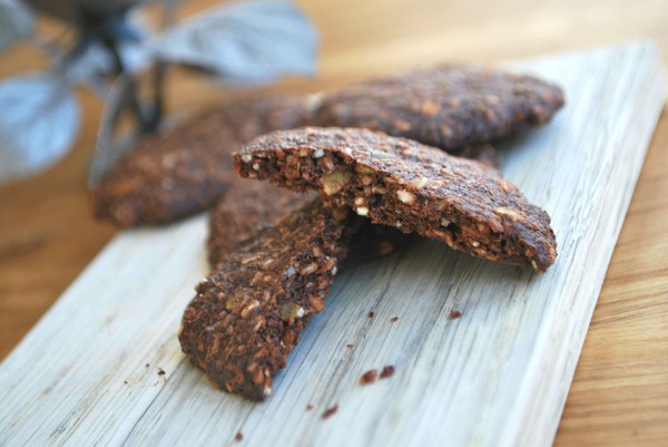 Chokladkakor med pumpafrön - Baka Sockerfritt