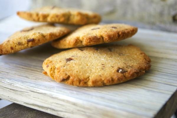 Chocolate chickpea cookies - Baka Sockerfritt