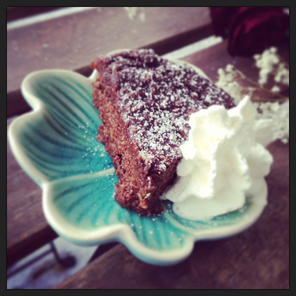 Hälsosam chokladkaka med keso och avokado - Baka Sockerfritt