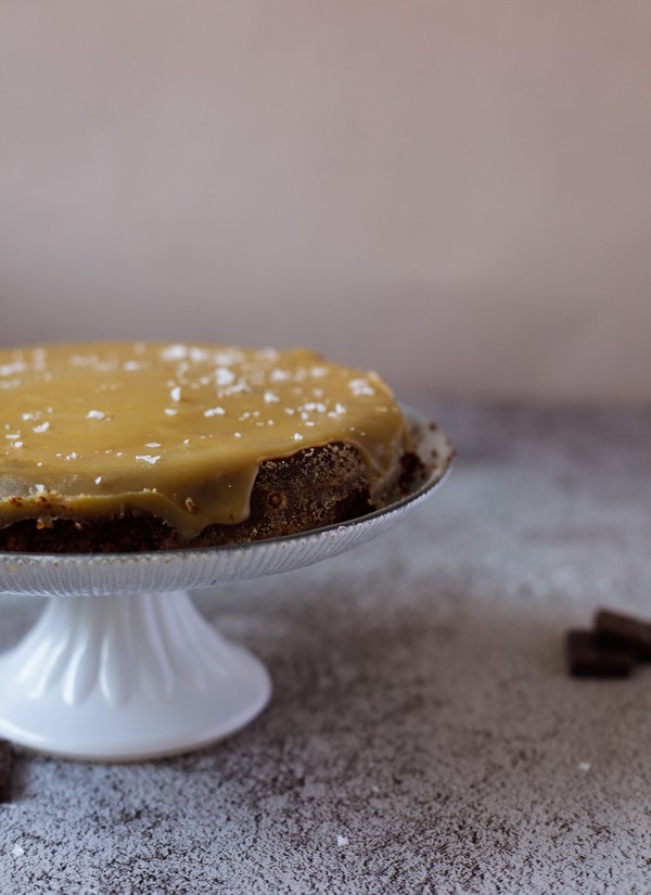 Salted caramel chokladkaka - Baka Sockerfritt