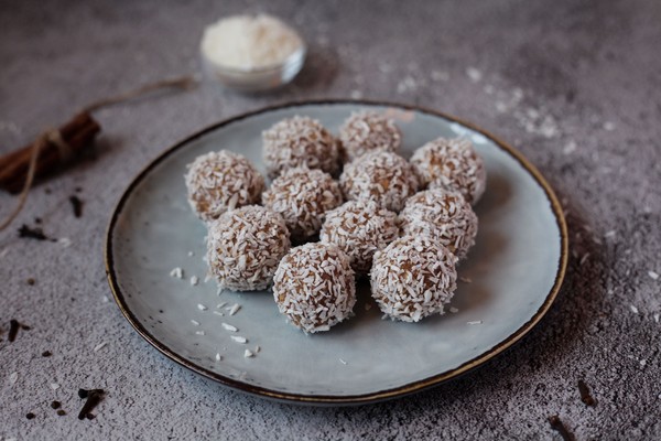 Havrebollar med smak av pepparkaka - Baka Sockerfritt