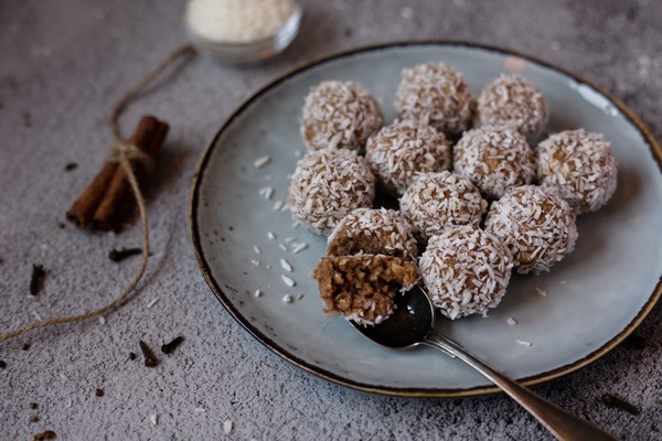 Havrebollar med smak av pepparkaka - Baka Sockerfritt