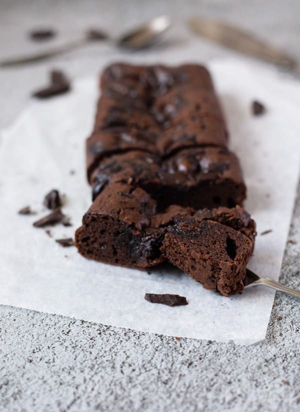 Browniekaka, utan tillsatt socker - Baka Sockerfritt